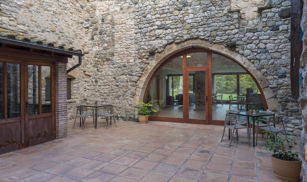 Mas Pere Pau Besalú Exterior foto